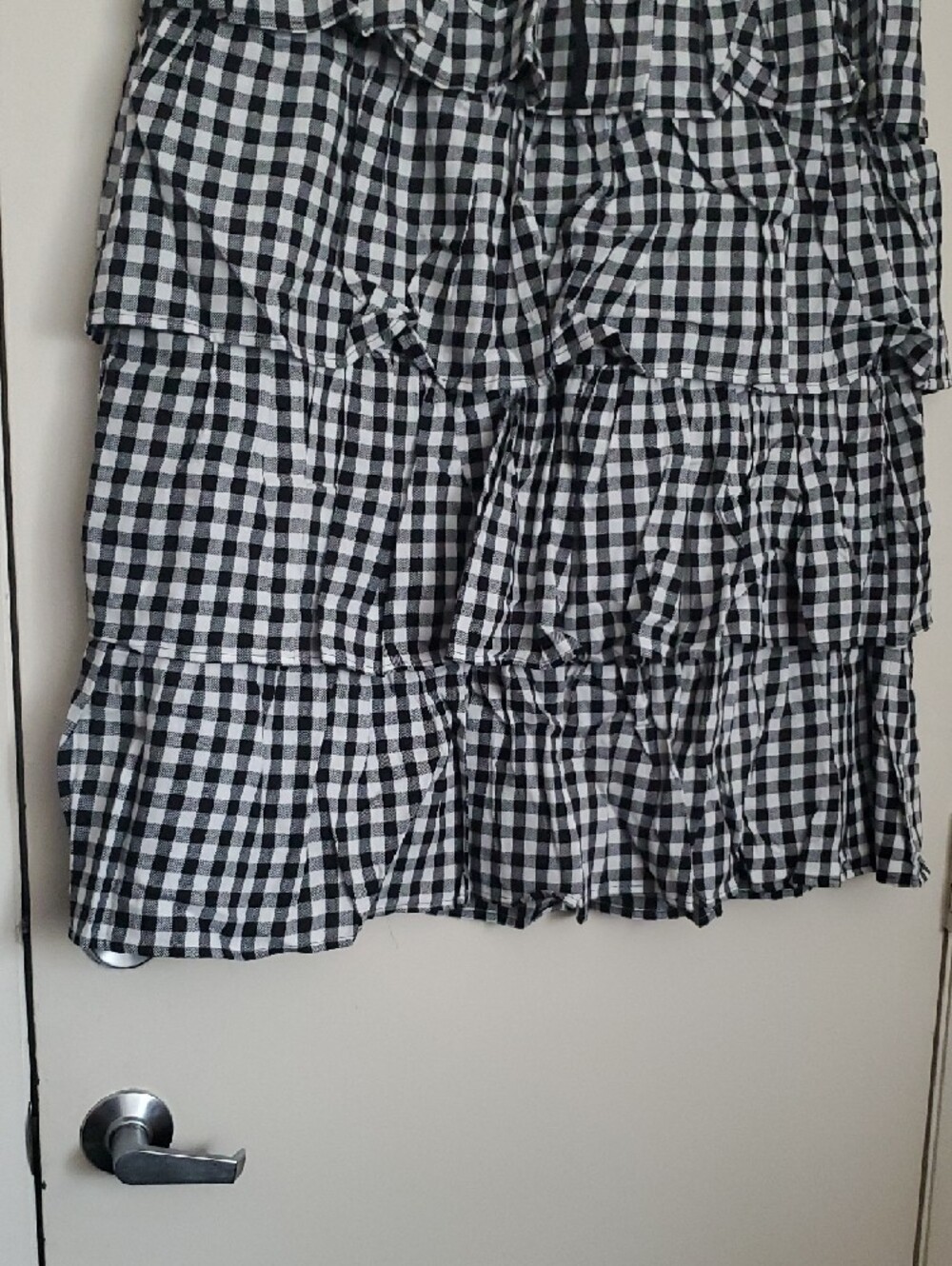 Hot Topic Black and White Gingham Lace-Up Tiered A-Line Skirt - Picture 5 of 15